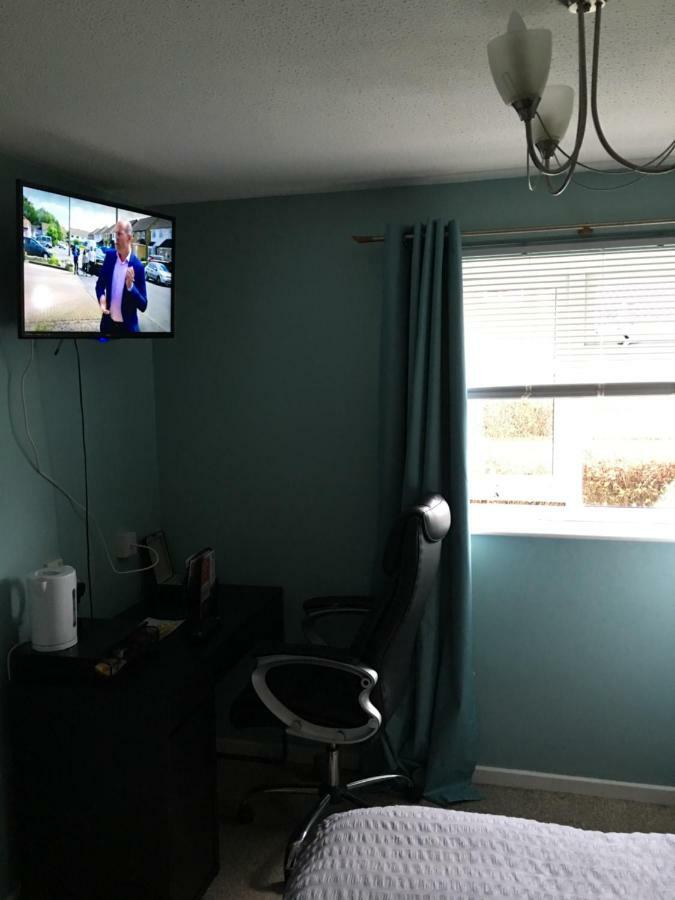 Appartamento Travelling Stop Swindon Esterno foto