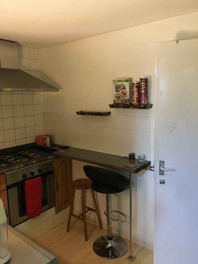 Appartamento Travelling Stop Swindon Esterno foto